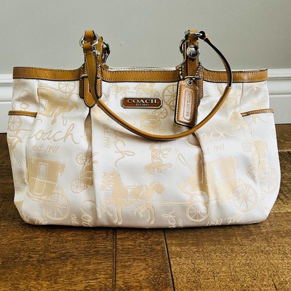 Coach Cream Carriage Canvas Shoulder Bag with Camel Leather Straps, New - Picture 3 of 10